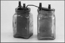 雷克兰士发明的电池